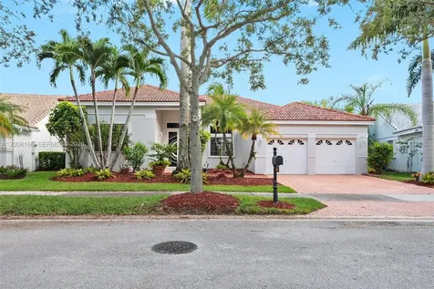 646 Heritage Drive Weston FL 33326