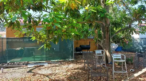 3087 SW 5th Street Miami FL 33135