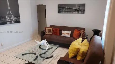 3087 SW 5th Street Miami FL 33135