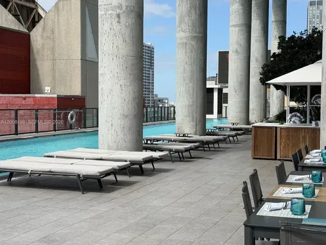 398 NE 5th Street Miami FL 33132