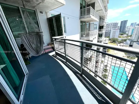 690 SW 1st Court Miami FL 33130