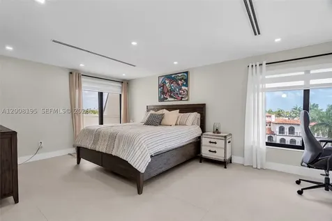 6901 Edgewater Drive Coral Gables FL 33133