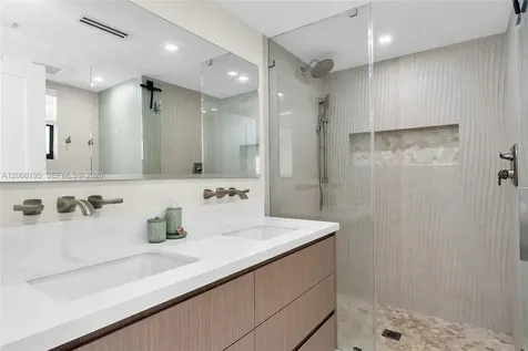 6901 Edgewater Drive Coral Gables FL 33133