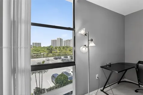 3675 N Country Club Drive Aventura FL 33180
