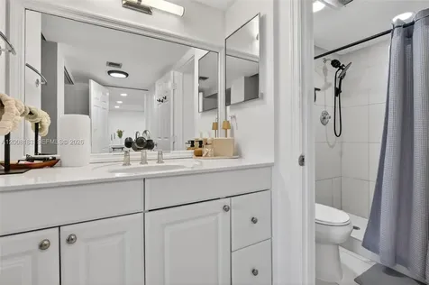 3675 N Country Club Drive Aventura FL 33180