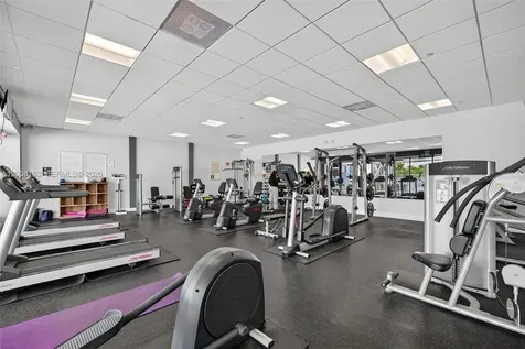 3675 N Country Club Drive Aventura FL 33180