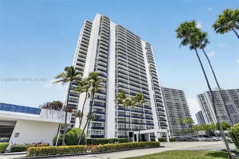 3675 N Country Club Drive Aventura FL 33180