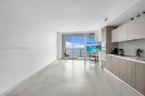 2900 NE 7th Avenue Miami FL 33137