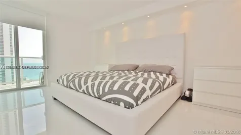 100 Bayview Drive Sunny Isles Beach FL 33160