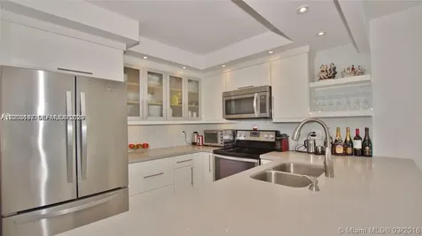 100 Bayview Drive Sunny Isles Beach FL 33160