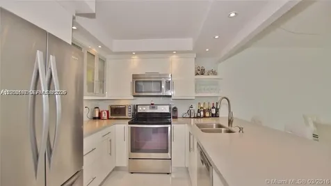 100 Bayview Drive Sunny Isles Beach FL 33160