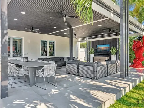 307 Holiday Drive Hallandale Beach FL 33009