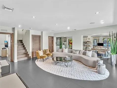 307 Holiday Drive Hallandale Beach FL 33009
