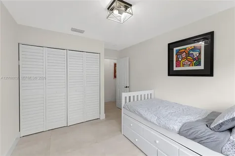 9171 NW 13th Street Plantation FL 33322