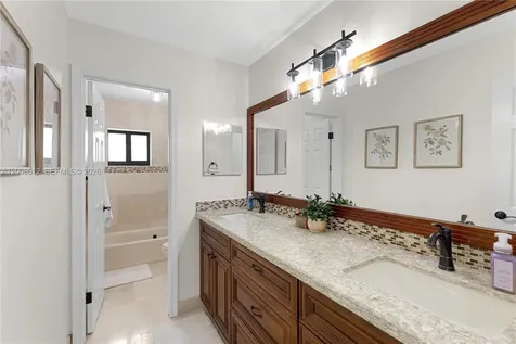 9171 NW 13th Street Plantation FL 33322