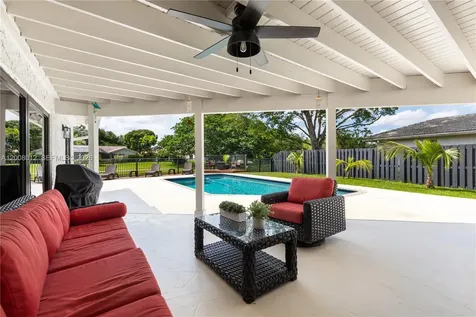 9171 NW 13th Street Plantation FL 33322