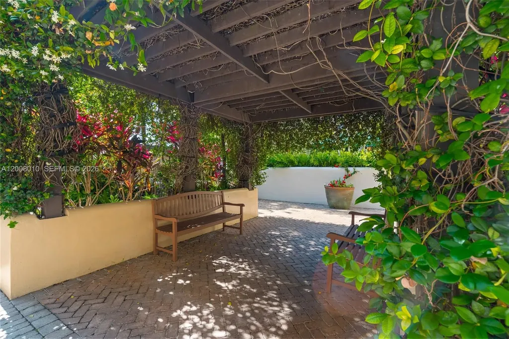 520 SE 5th Avenue Fort Lauderdale FL 33301