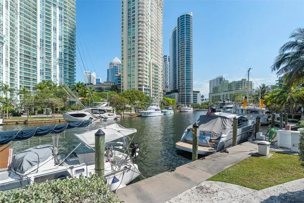 520 SE 5th Avenue Fort Lauderdale FL 33301