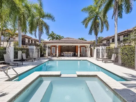 3054 Mcdonald Street Miami FL 33133