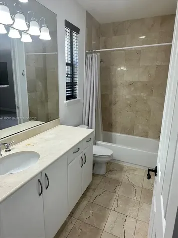 3054 Mcdonald Street Miami FL 33133