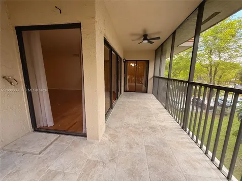 511 Ives Dairy Road Miami FL 33179