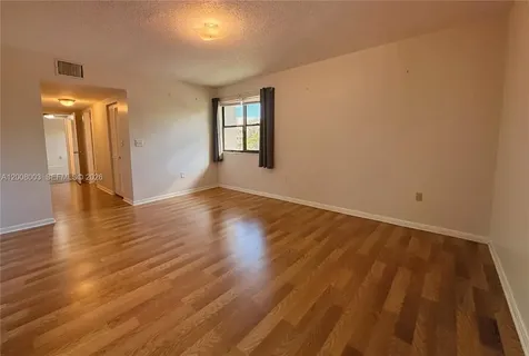 511 Ives Dairy Road Miami FL 33179