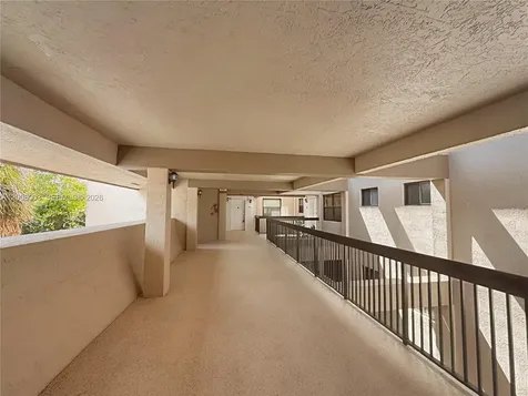511 Ives Dairy Road Miami FL 33179