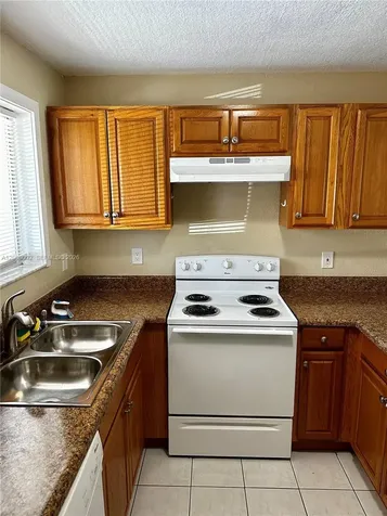 7011 W 29th Avenue Hialeah FL 33018
