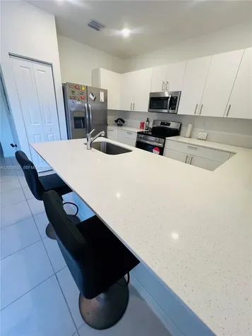 2562 SE 29th Street Homestead FL 33035
