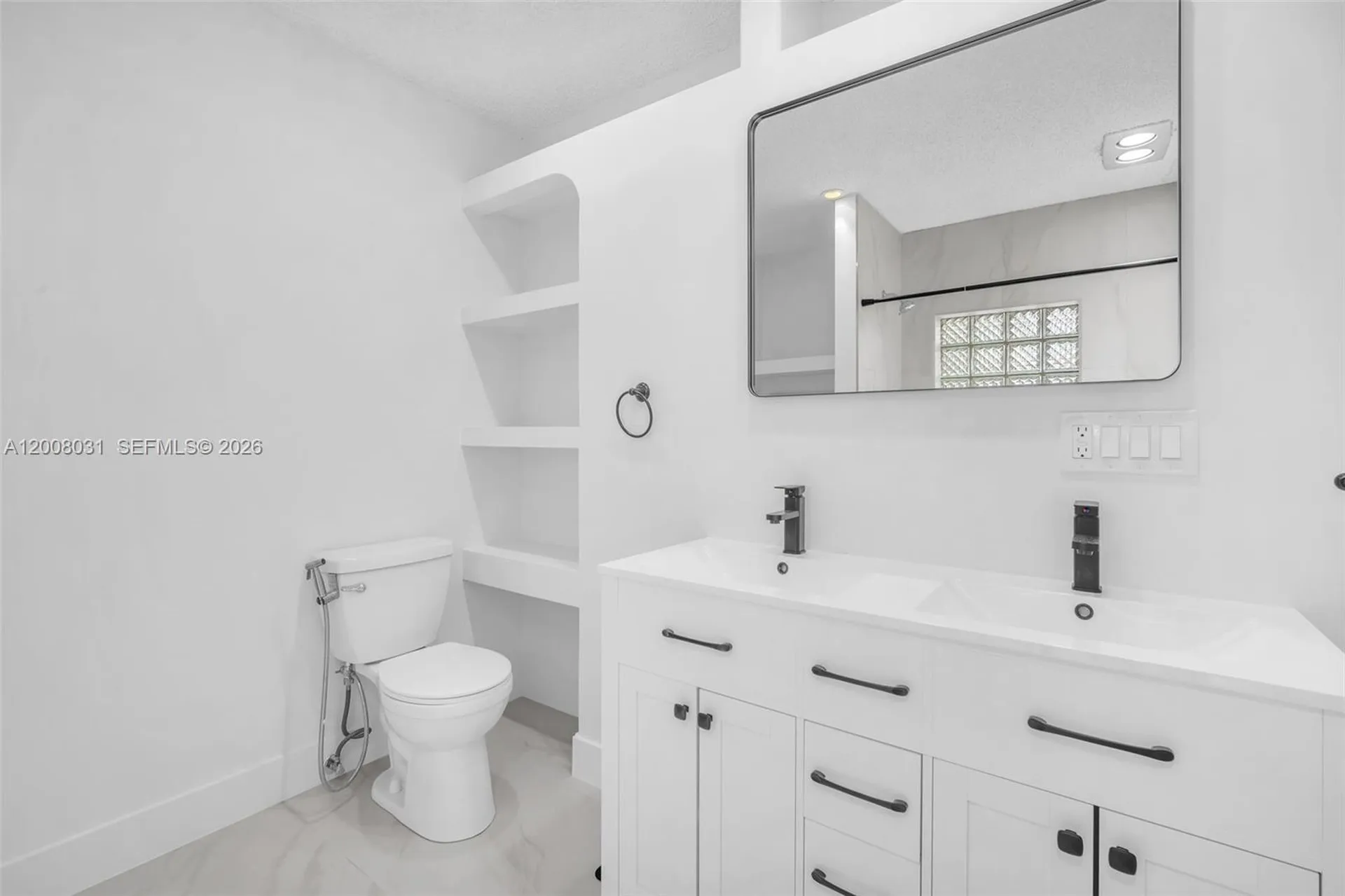 3441 N Hills Drive Hollywood FL 33021