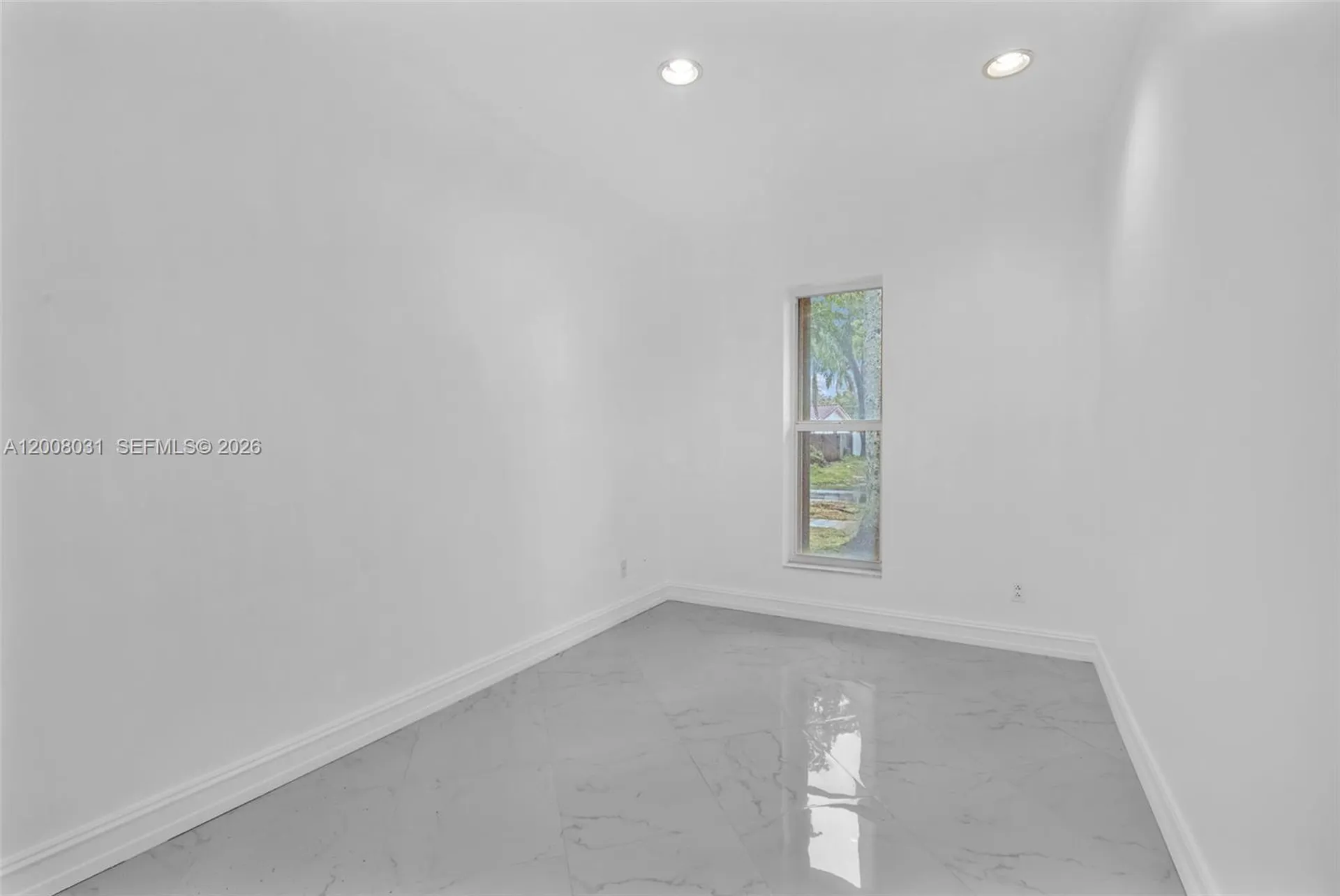 3441 N Hills Drive Hollywood FL 33021