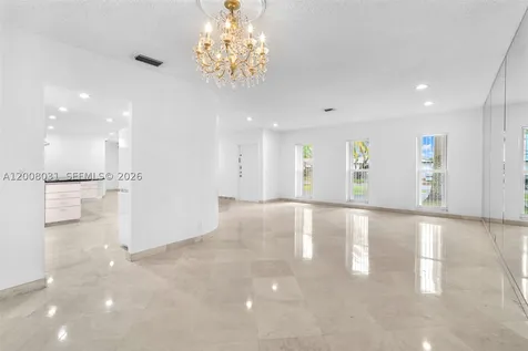 3441 N Hills Drive Hollywood FL 33021