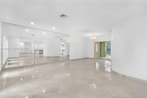 3441 N Hills Drive Hollywood FL 33021