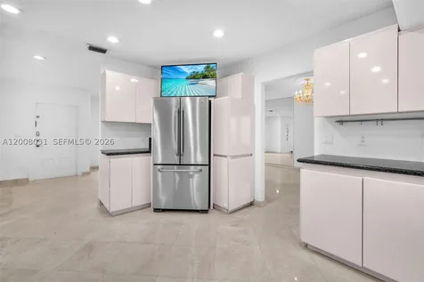 3441 N Hills Drive Hollywood FL 33021