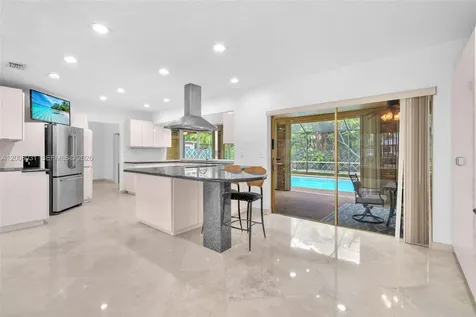 3441 N Hills Drive Hollywood FL 33021