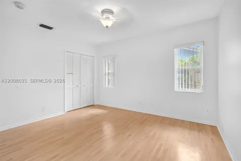 3441 N Hills Drive Hollywood FL 33021
