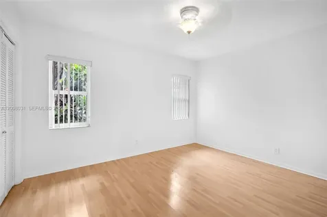 3441 N Hills Drive Hollywood FL 33021
