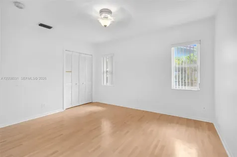 3441 N Hills Drive Hollywood FL 33021