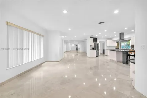 3441 N Hills Drive Hollywood FL 33021