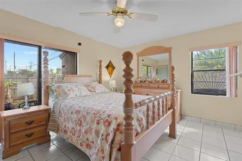 4829 SW 136th Place Miami FL 33175