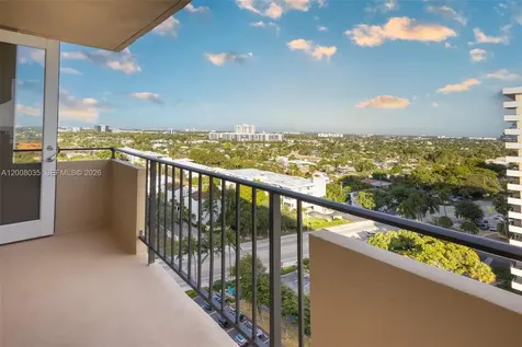 2000 S Ocean Boulevard Lauderdale By The Sea FL 33062