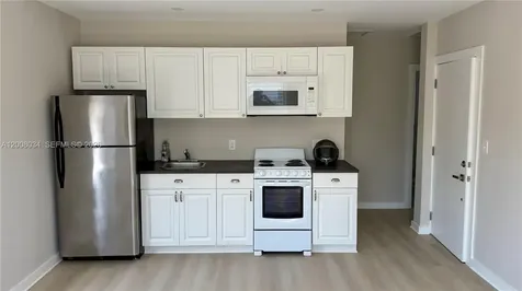 534 SW 6th Court Miami FL 33130