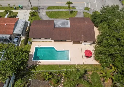 11335 NW 59th Court Hialeah FL 33012