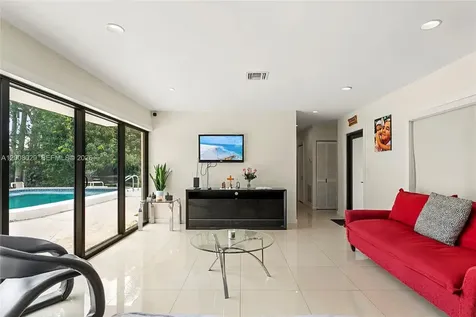 11335 NW 59th Court Hialeah FL 33012