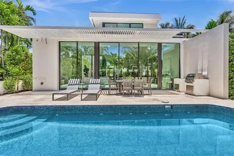 4504 Sheridan Avenue Miami Beach FL 33140
