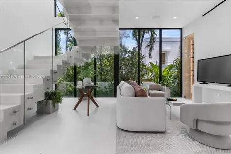 4504 Sheridan Avenue Miami Beach FL 33140