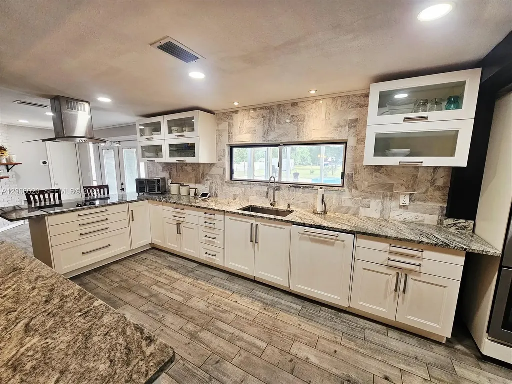 2445 SE Airport Estates Street Other City - In The State Of Florida FL 34266