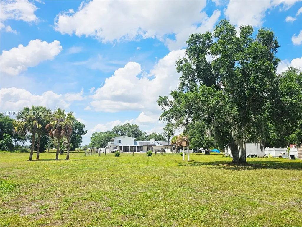 2445 SE Airport Estates Street Other City - In The State Of Florida FL 34266