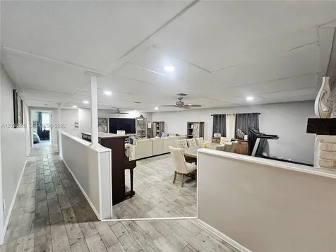 2445 SE Airport Estates Street Other City - In The State Of Florida FL 34266