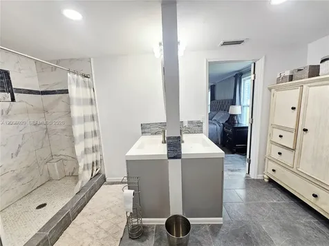 2445 SE Airport Estates Street Other City - In The State Of Florida FL 34266